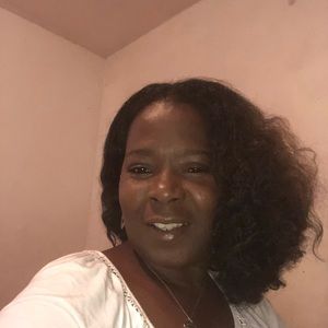 Meet your Posher, Ada